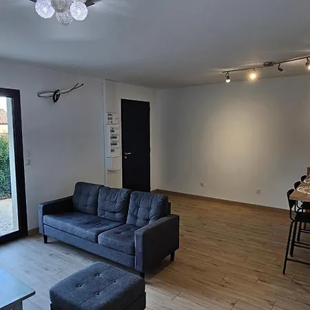 Des Moulins Apartment